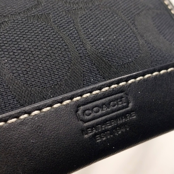 Coach Card and Key Case - Picture 2 of 4